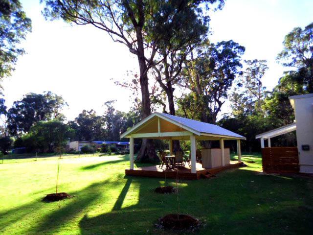 Inn The Tuarts Guest Lodge Busselton Accommodation - Adults Only Exterior foto