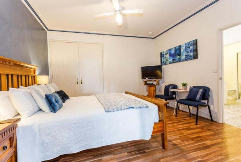 Inn The Tuarts Guest Lodge Busselton Accommodation - Adults Only Exterior foto