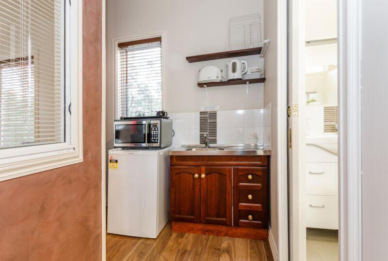 Inn The Tuarts Guest Lodge Busselton Accommodation - Adults Only Exterior foto